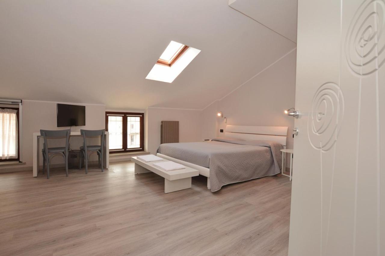 Hotel & Apartments " Perpoin " Saluzzo Luaran gambar